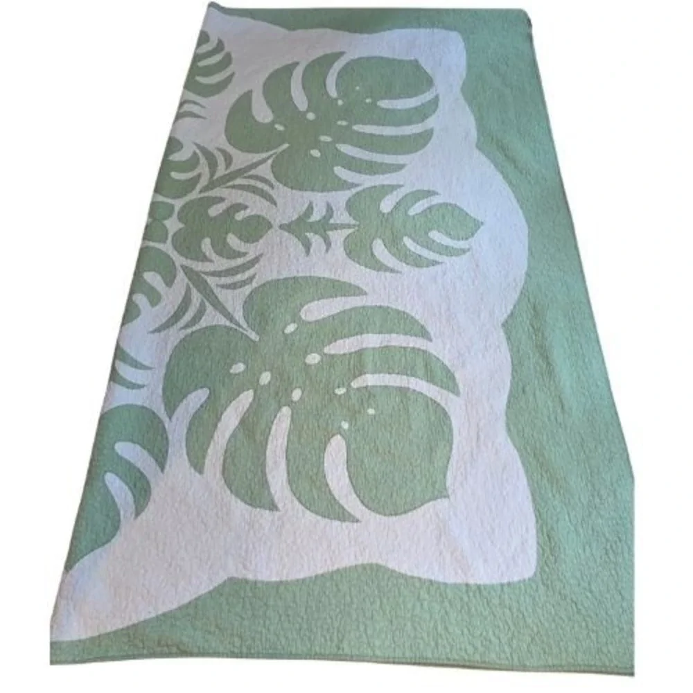 Tommy Bahama king quilt